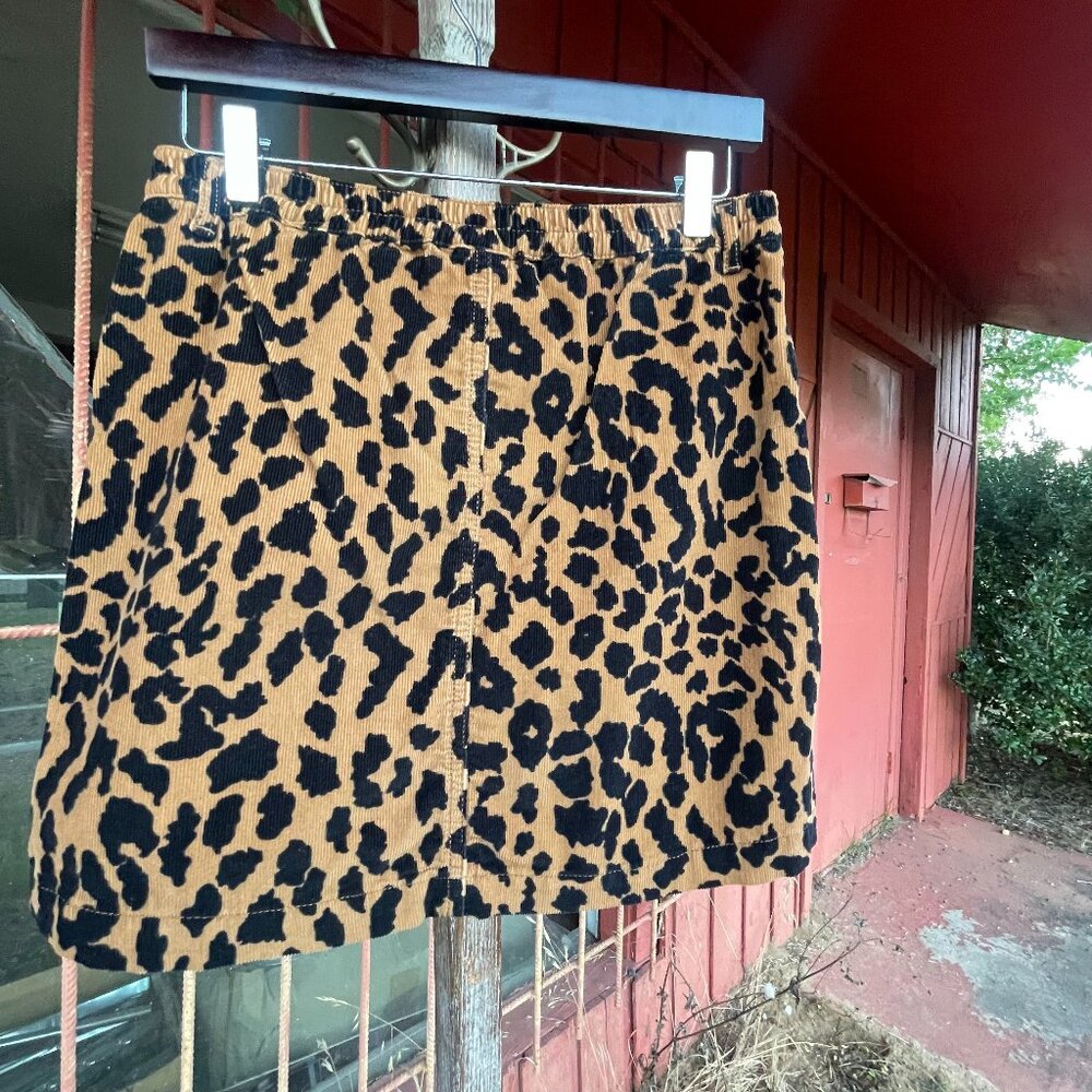 Girl's XL (14/16) Wonder Nation Corduroy Cheetah Mini Skirt - Picture 2 of 16